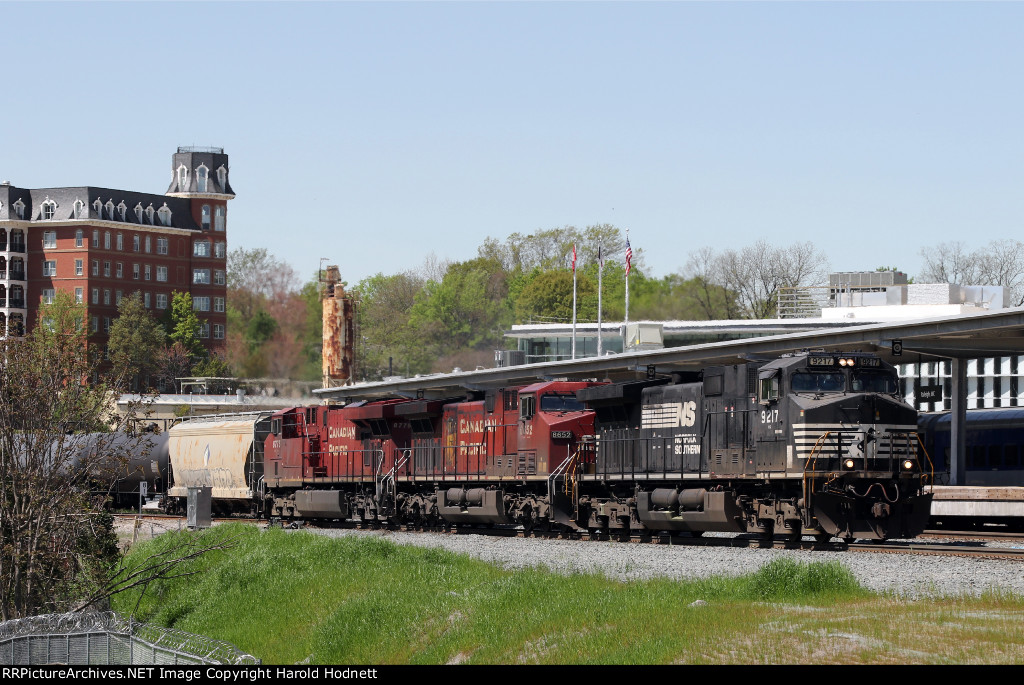 NS 9217 leads train 64D past Union Station